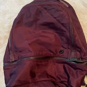 Lululemon mini backpack in burgundy. Beautiful wine color.